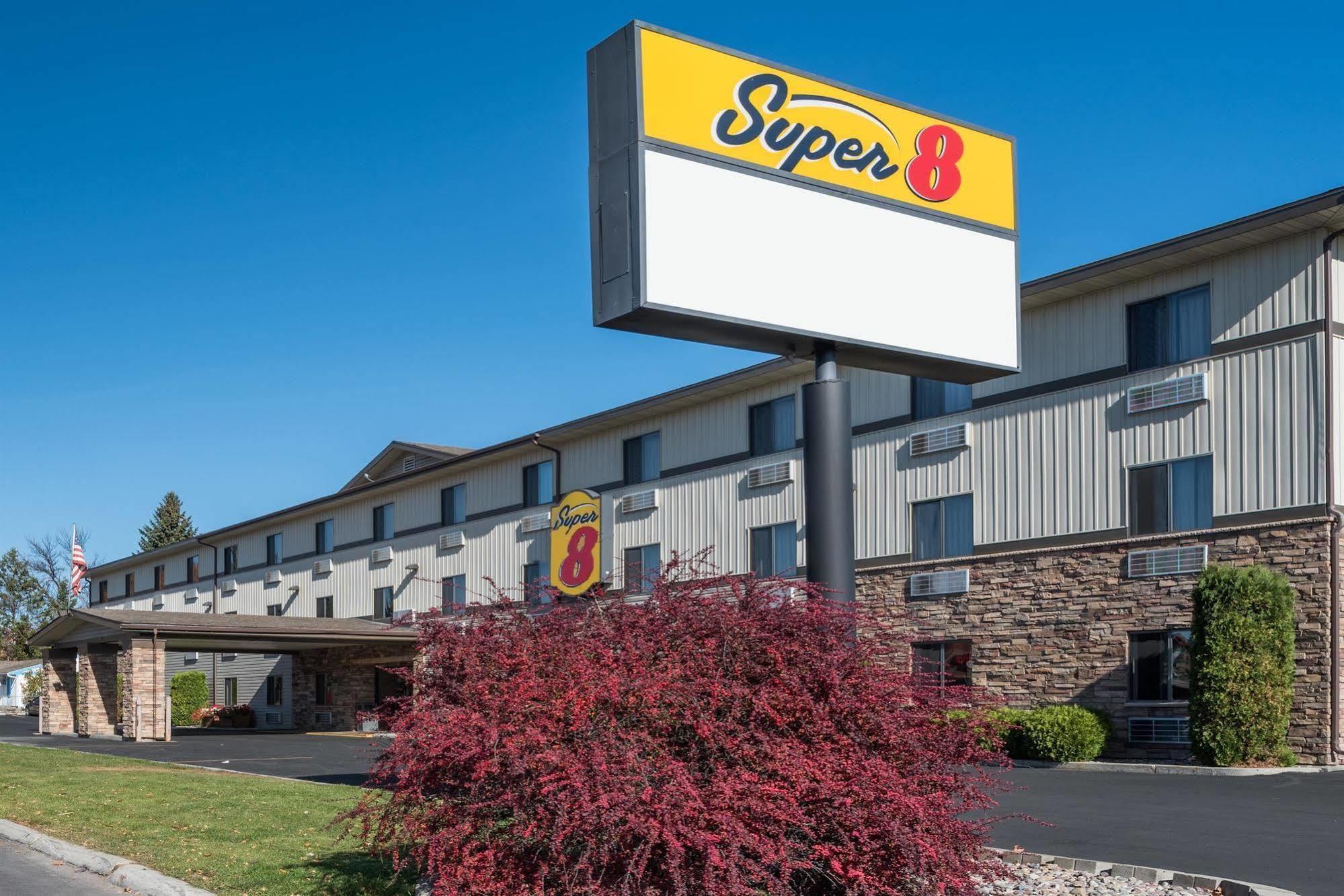 Super 8 By Wyndham Kalispell Glacier National Park Exterior foto